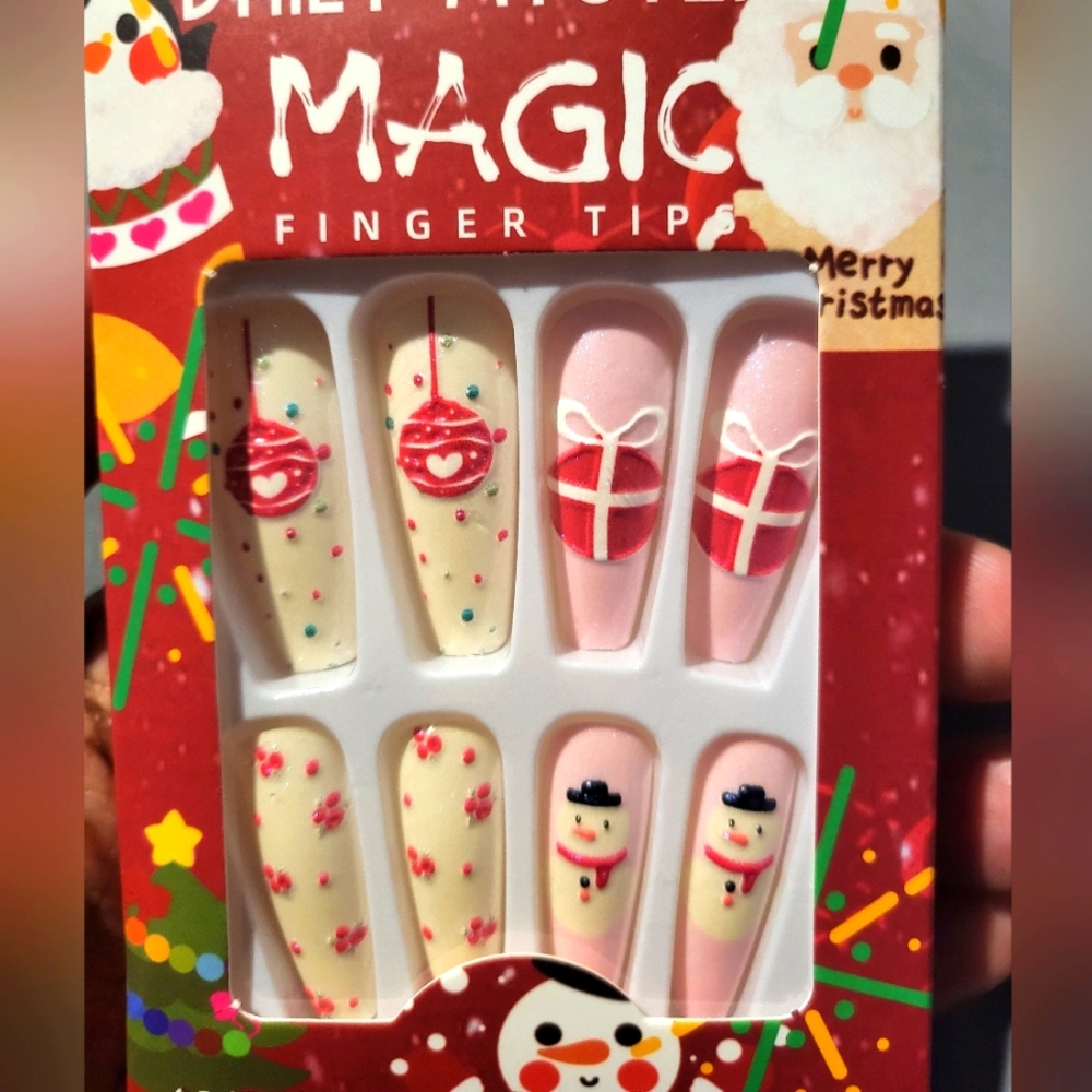 Christmas press on Nails